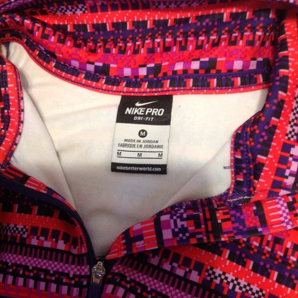 Nike pro multicolor workout jacket😍 - Picture 5 of 5